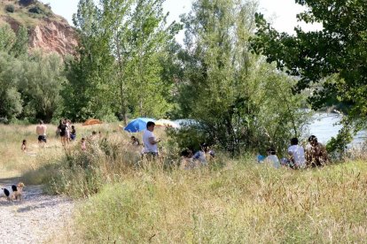 La Platgeta de Camarasa i Mont-rebei, espais a l'espera de regular l'aforament