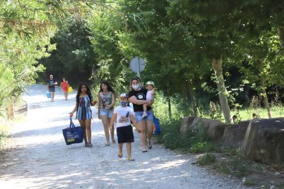 La Platgeta de Camarasa i Mont-rebei, espais a l'espera de regular l'aforament