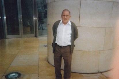 Felicita els teus familiars i amics pel seu aniversari, sant, casament enviant fotos a cercle@segre.com