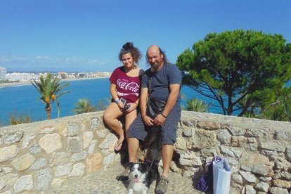 Felicita els teus familiars i amics pel seu aniversari, sant, casament enviant fotos a cercle@segre.com