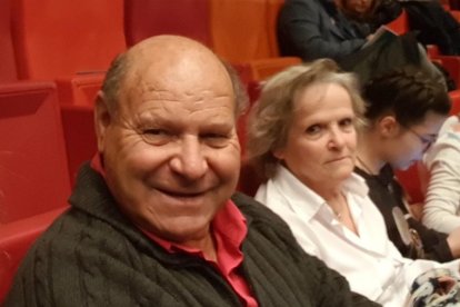 Felicita els teus familiars i amics pel seu aniversari, sant, casament enviant fotos a cercle@segre.com