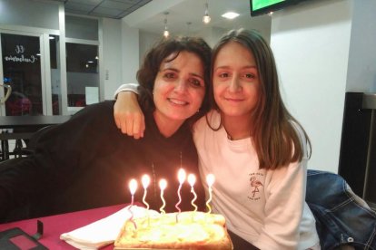 Felicita els teus familiars i amics pel seu aniversari, sant, casament enviant fotos a cercle@segre.com