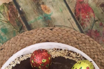 Pastissos de Pasqua elaborats i menjats durant el confinament.