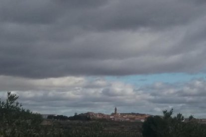 Les fulles cauen, arriba la boira i comença a fer fred.