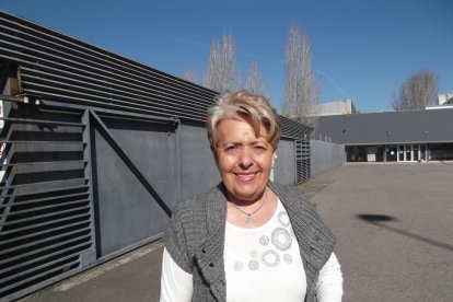 Felicita els teus familiars i amics pel seu aniversari, sant, casament enviant fotos a cercle@segre.com