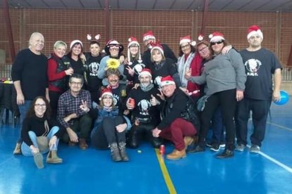 Felicita els teus familiars i amics pel seu aniversari, sant, casament enviant fotos a cercle@segre.com