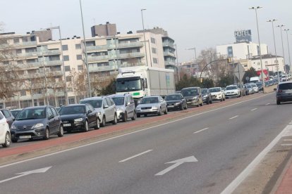 Corte de la A-2, marchas lentas y manifestación