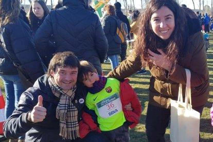 Felicita els teus familiars i amics pel seu aniversari, sant, casament enviant fotos a cercle@segre.com