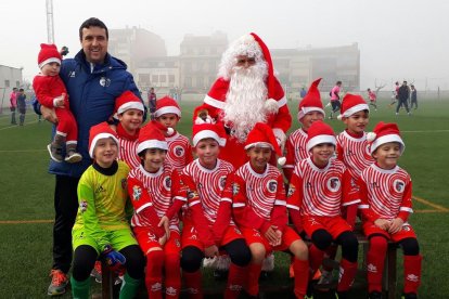 Felicita els teus familiars i amics pel seu aniversari, sant, casament enviant fotos a cercle@segre.com