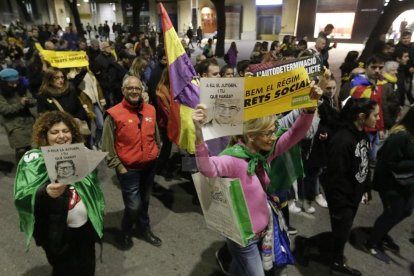 Concentraciones al mediodía y por la tarde en localidades de Lleida contra el juicio del 'proceso'