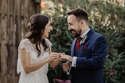 Felicita els teus familiars i amics pel seu aniversari, sant, casament enviant fotos a cercle@segre.com