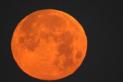 Envia'ns fotos relacionades amb l'estiu i guanya una estada a l'Hotel Estanys Blaus de Tavascan.