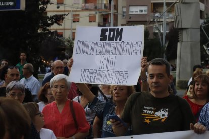 Desde la plaza Ricard Viñes hasta la plaza del CAP de Cappont, que en las próximas semanas será renombrada como 'De l'1 d'Octubre'.

En actualización...