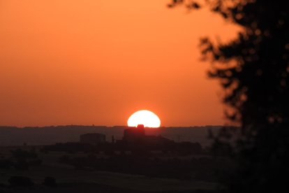 Envia'ns fotos relacionades amb l'estiu i guanya una estada a l'Hotel Estanys Blaus de Tavascan.