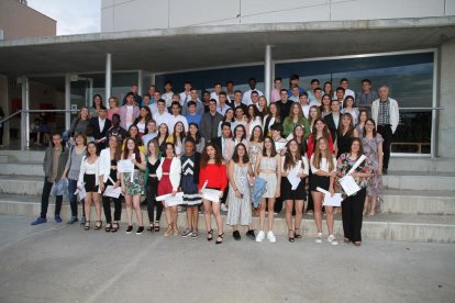 Felicita els teus familiars i amics pel seu aniversari, sant, casament enviant fotos a cercle@segre.com