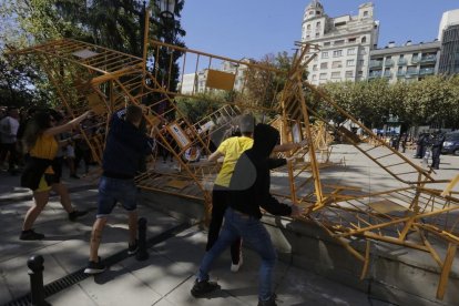 La manifestació d'estudiants ha reunit unes 2.000 persones.