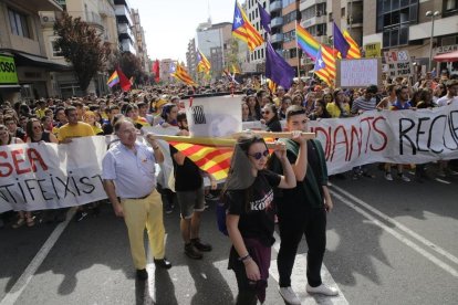 La manifestació d'estudiants ha reunit unes 2.000 persones.