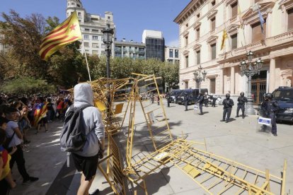 La manifestació d'estudiants ha reunit unes 2.000 persones.