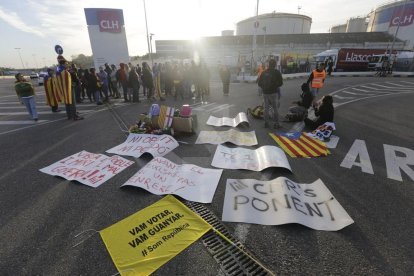 La manifestació d'estudiants ha reunit unes 2.000 persones.