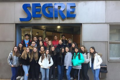 Felicita els teus familiars i amics pel seu aniversari, sant, casament enviant fotos a cercle@segre.com