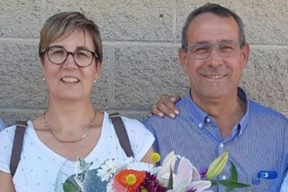 Felicita els teus familiars i amics pel seu aniversari, sant, casament enviant fotos a cercle@segre.com