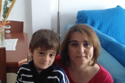 Felicita els teus familiars i amics pel seu aniversari, sant, casament enviant fotos a cercle@segre.com