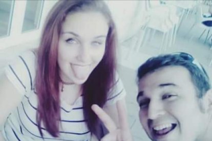 Felicita els teus familiars i amics pel seu aniversari, sant, casament enviant fotos a cercle@segre.com