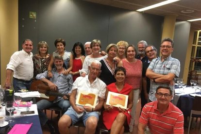 Felicita els teus familiars i amics pel seu aniversari, sant, casament enviant fotos a cercle@segre.com