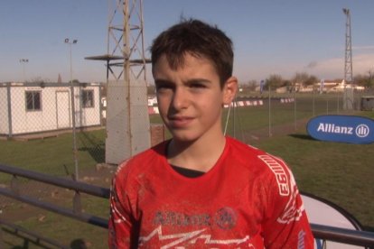 Marc Màrquez, ahir amb els nens del seu campus al circuit de Rufea.