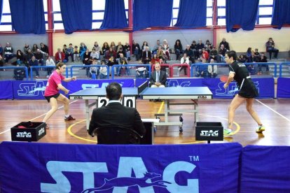 Marc Duran, que ganó los dos puntos que disputó, durante el partido ante Vitali Murzin.