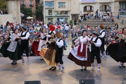 Els Castellers de Lleida celebrant el 3 de 8.