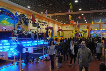 Un taller per aprendre a fer pa, tot un clàssic del Cucalòcum que sempre té èxit de participació amb el Gremi de Forners.