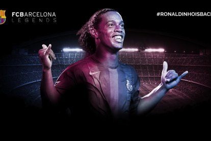 Andrés Iniesta ayer junto Aleix Vidal en su primer entrenamiento con el grupo después de su lesión.