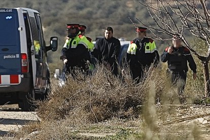 El cazador homicida, Ismael Rodríguez Clemente, en la reconstrucción del doble crimen de Aspa.