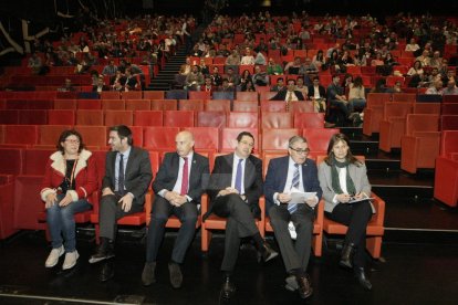 Autoridades en Porciforum