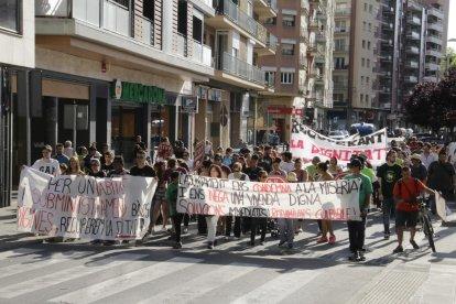 Els manifestants van ser convocats per la coordinadora de Marees, que aplega deu entitats.