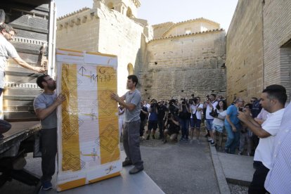 La llegada de las obras del MNAC al monasterio de Sigena, el 26 de julio de 2016, despertó una gran expectación mediática.