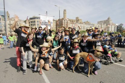 Peñistas de Perpinyà de la colla Team Caragol, nuevos en este Aplec.