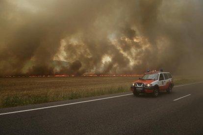 Cobertizos también fueron pasto de las llamas en el incendio de Oliola.