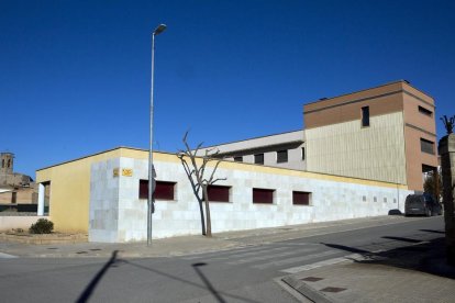 El centre de dia de Sant Guim de Freixenet, gairebé acabat i pendent d’obrir des de fa cinc anys.