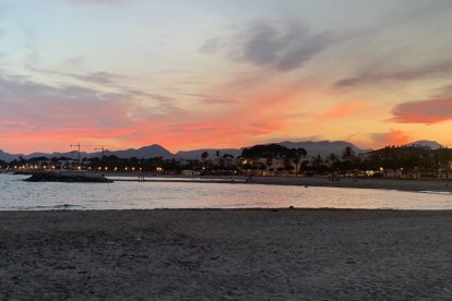 Envia'ns fotos relacionades amb l'estiu i guanya una estada a l'Hotel Castellarnau d'Escaló (Pallars Sobirà).