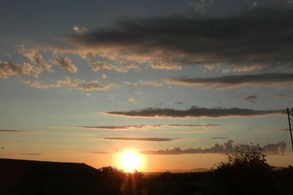 Envia'ns fotos relacionades amb l'estiu i guanya una estada a l'Hotel Castellarnau d'Escaló (Pallars Sobirà).