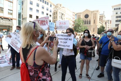 Manifestació d'hostalers i restauradors a Lleida