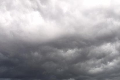Envia'ns fotos relacionades amb l'estiu i guanya una estada a l'Hotel Castellarnau d'Escaló (Pallars Sobirà).
