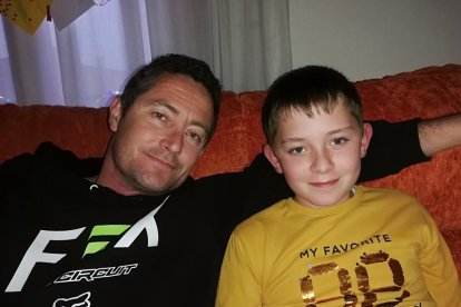 Felicita els teus familiars i amics pel seu aniversari, sant, casament enviant fotos a cercle@segre.com