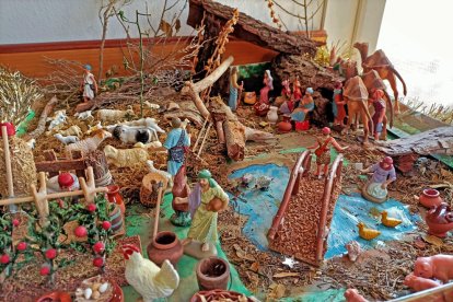 El balcó, el pessebre, l'arbre, el centre de taula...envia'ns fotos de la teva decoració nadalenca.