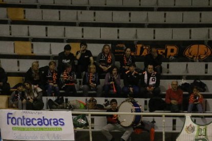 Nevels va actuar molts minuts de base, cosa que va afectar el seu poder ofensiu, especialment a la primera meitat.