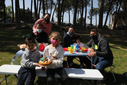 En grupos más reducidos como medida de protección ante la Covid-19