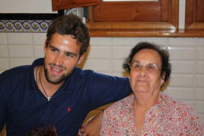 Felicita els teus familiars i amics pel seu aniversari, sant, casament enviant fotos a cercle@segre.com