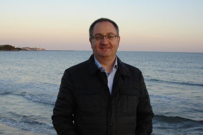 Felicita els teus familiars i amics pel seu aniversari, sant, casament enviant fotos a cercle@segre.com